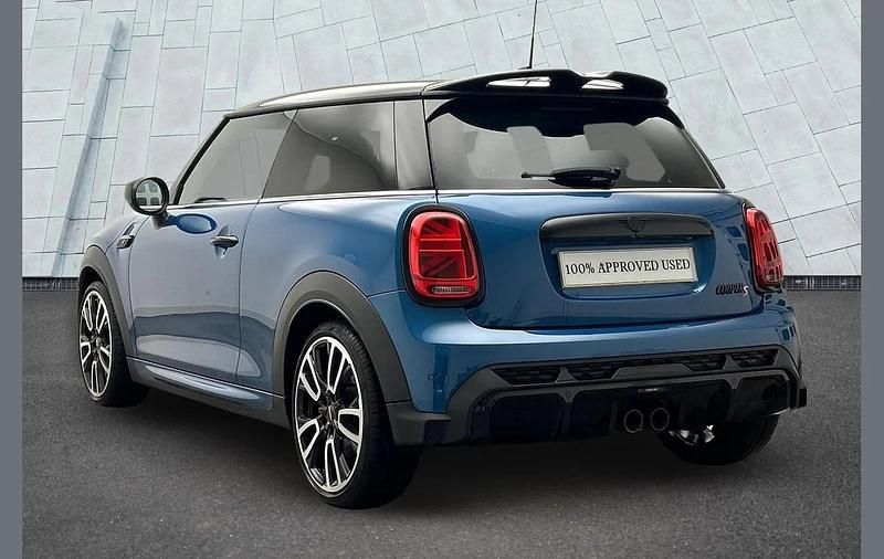 Gebraucht Mini Cooper S Premium 176 PS (129 kW) 2023 Blau Kleinwagen