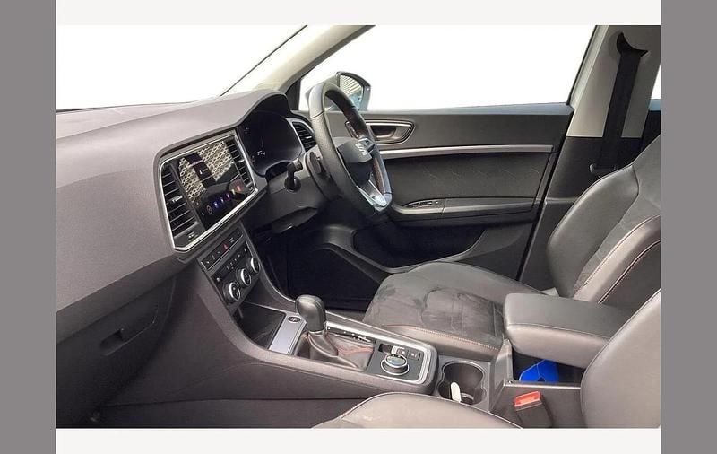 Used Seat Ateca FR 150 HP (110 kW) 2024 White SUV