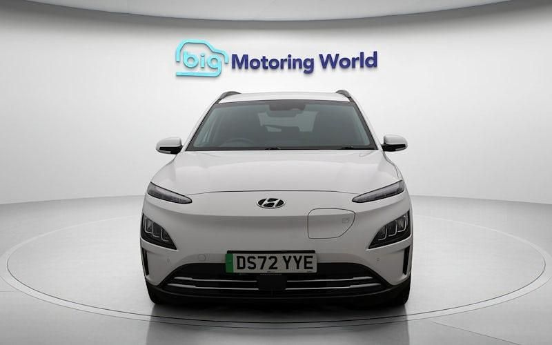 Second-hand Hyundai Kona Premium 150 kW (204 CP) 2022 Alb SUV