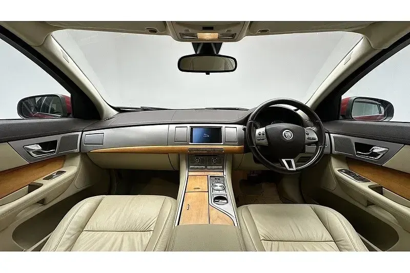 Używany Jaguar XF Luxury 207 KM (152 kW) 2008 Czerwony Sedan/Limuzyna
