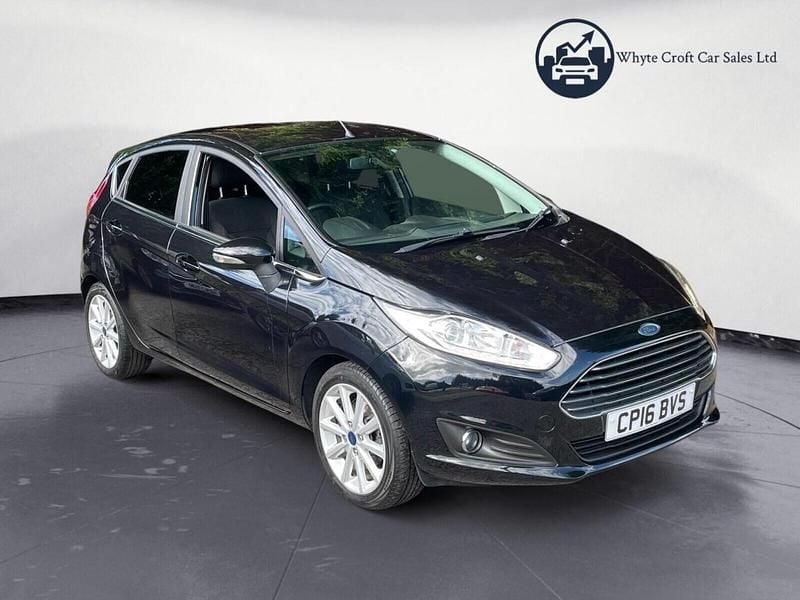 Black Used 2016 Ford Fiesta Titanium Hatchback | £4,495 (Good price) - Image 1/3