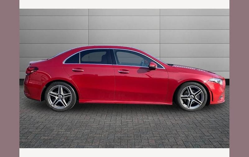 Used Mercedes A200 AMG Line Premium Plus 150 HP (110 kW) 2021 Patagonia red Sedan