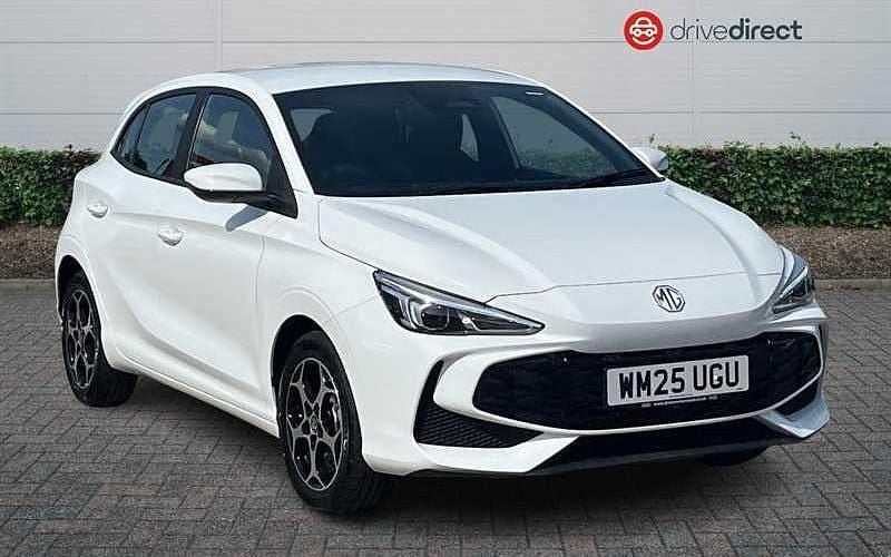 Solid arctic white New 2024 MG MG3 SE Hatchback | £14,343 (Fair price) - Image 1/4
