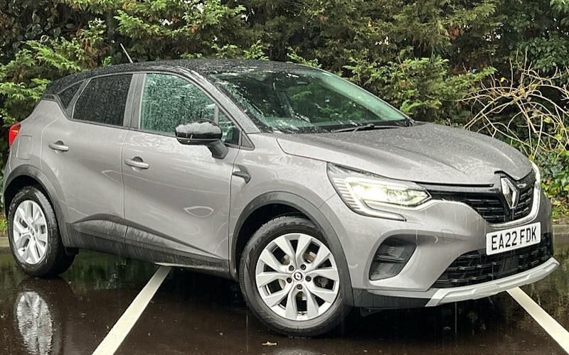 Metallic oyster grey Used 2022 Renault Captur Iconic SUV | £12,775 (Fair price) - Image 1/4