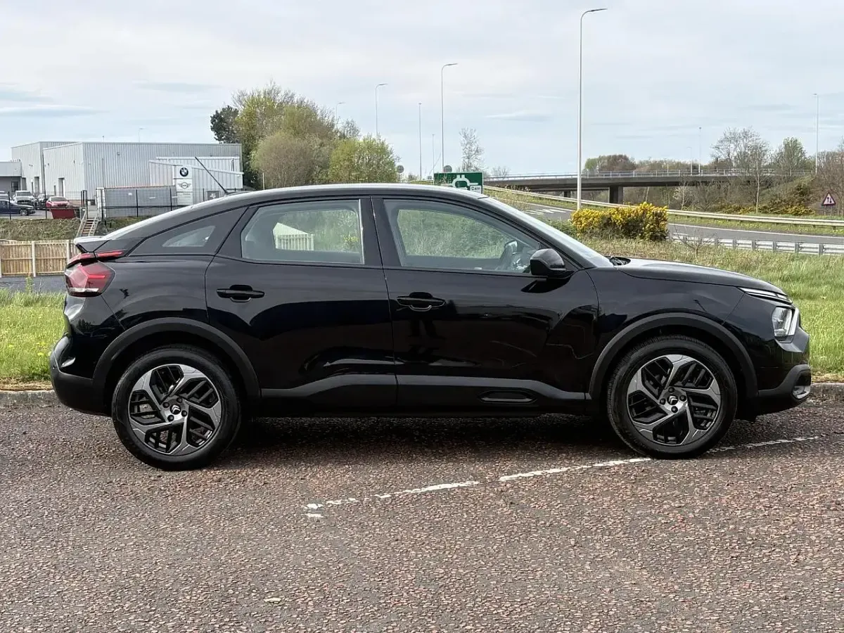 Used Citroën C4 PureTech 127 HP (93 kW) 2023 Black SUV