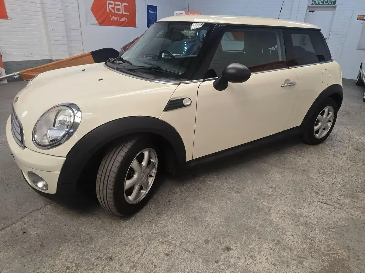 Used Mini ONE Hatch 2010 White Hatchback