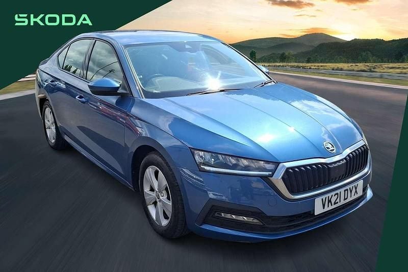 Blue Used 2021 Skoda Octavia SE First Edition Hatchback | £12,952 (Fair price) - Image 1/4