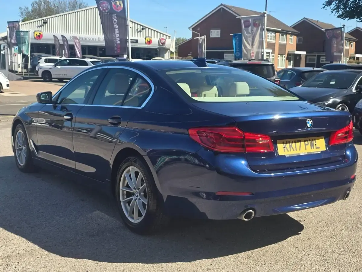 Used BMW 520 Comfort Edition 2017 Blue Sedan