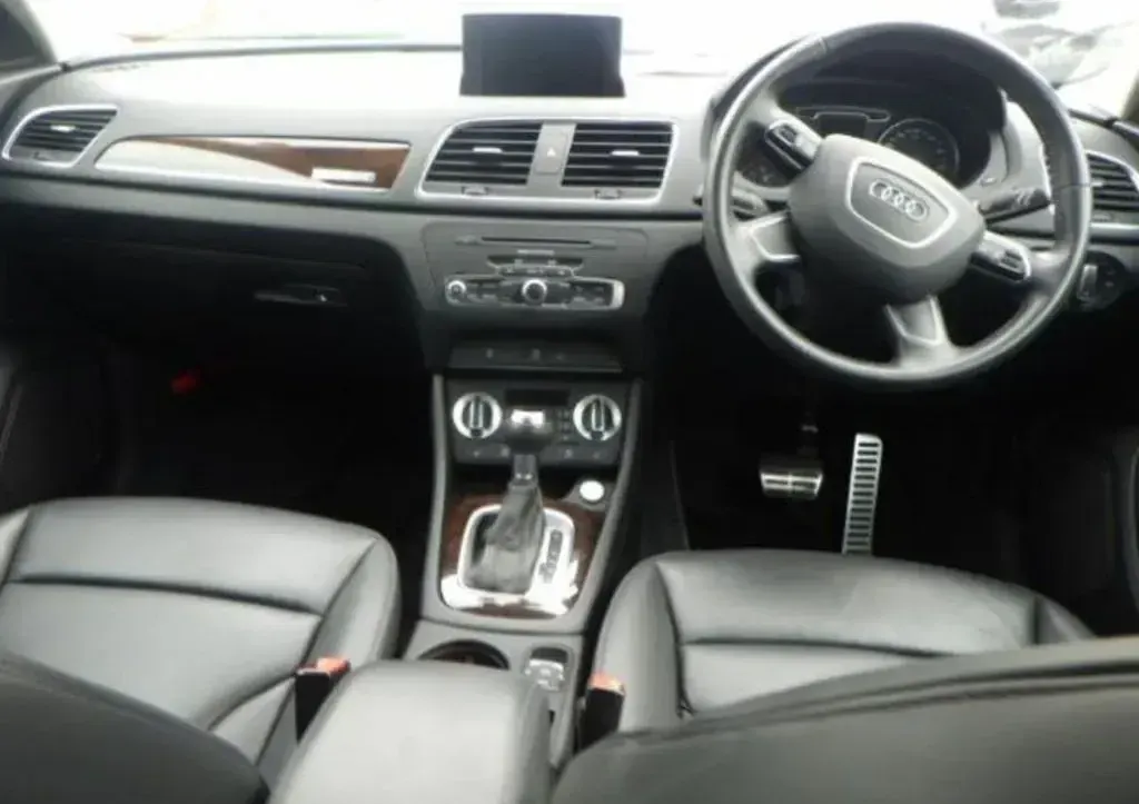 Used Audi Q3 Advanced 210 HP (154 kW) 2013 White SUV