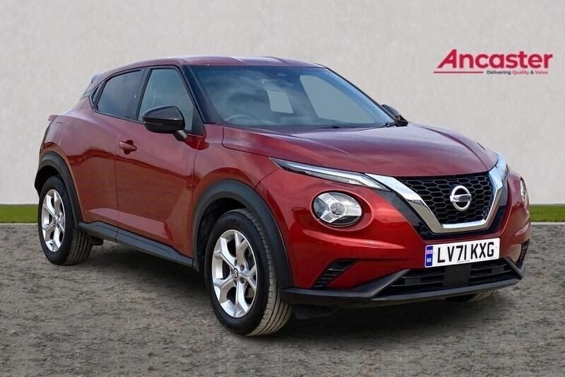 Red Used 2022 Nissan Juke N-Connecta SUV | £14,575 (Fair price) - Image 1/4