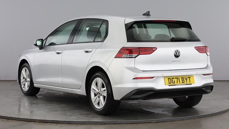 Used VW Golf VII Life 130 HP (95 kW) 2021 Silver Hatchback
