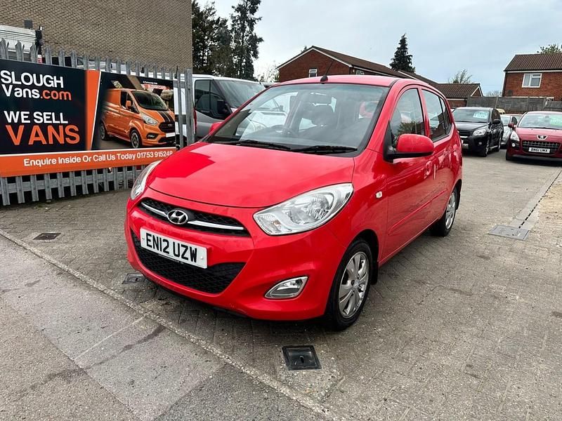 Used Hyundai i10 Active 85 HP (62 kW) 2012 Red Hatchback