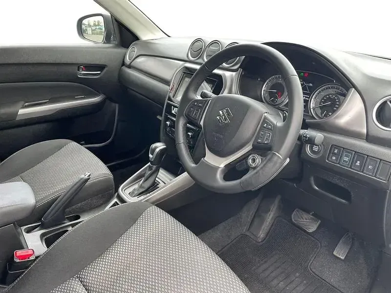 Second-hand Suzuki Vitara SZ-T 116 CP (85 kW) 2022 Turcoaz SUV