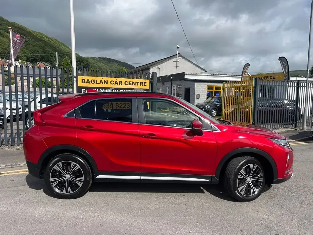 Used Mitsubishi Eclipse Cross 163 HP (119 kW) 2018 Red SUV