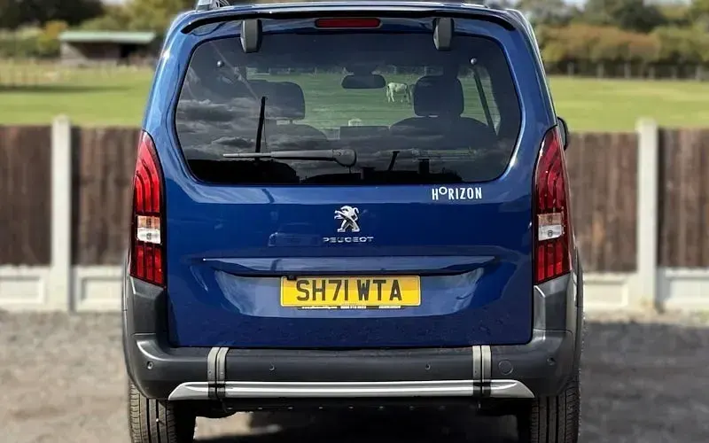 Used Peugeot Rifter Allure 102 HP (75 kW) 2022 Blue MPV