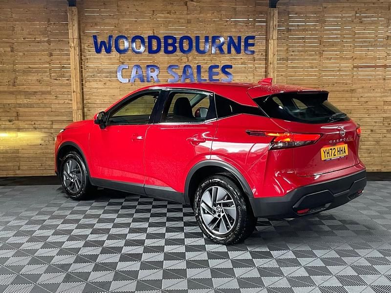 Used Nissan Qashqai Acenta Premium 158 HP (116 kW) 2022 Red SUV