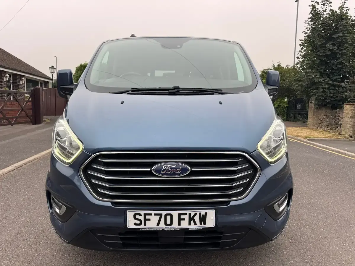 Used Ford Tourneo Custom Titanium 2020 Blue Van