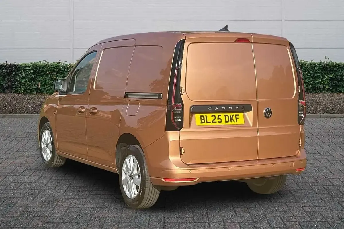 Used VW Caddy Pro 122 HP (89 kW) 2025 Bronze MPV