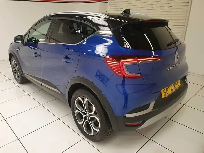 Used Renault Captur Techno 91 HP (66 kW) 2023 Blue/black SUV
