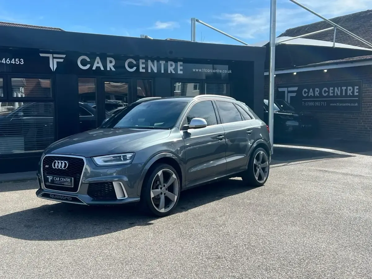 Begagnad Audi RS Q3 310 HK (228 kW) 2014 Grå SUV