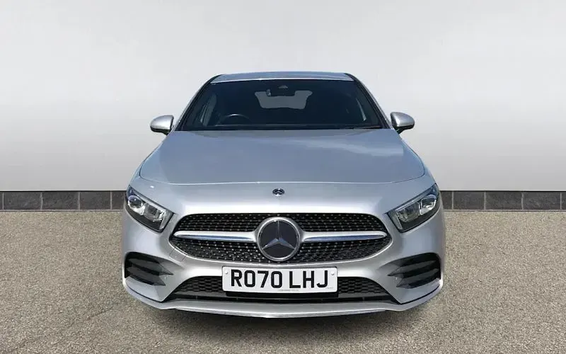 Begagnad Mercedes A200 Executive 163 HK (119 kW) 2022 Halvkombi