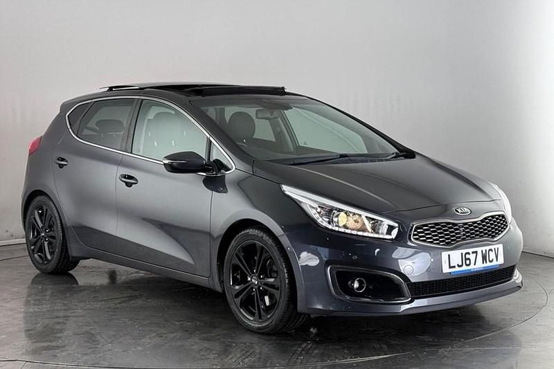 Used 2017 Kia Ceed Hatchback | £8,450 (A bit pricey) - Image 1/1