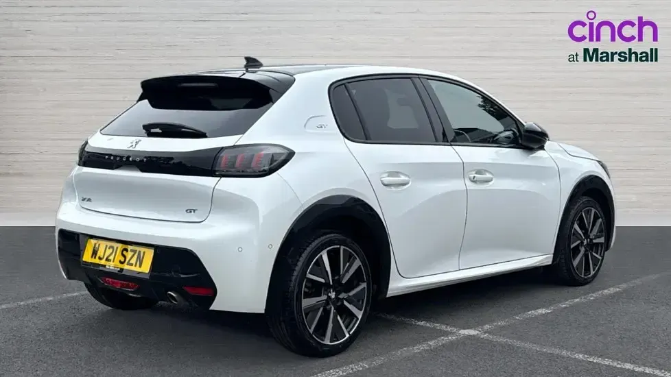 Used Peugeot 208 GTi 100 HP (73 kW) 2021 White Hatchback