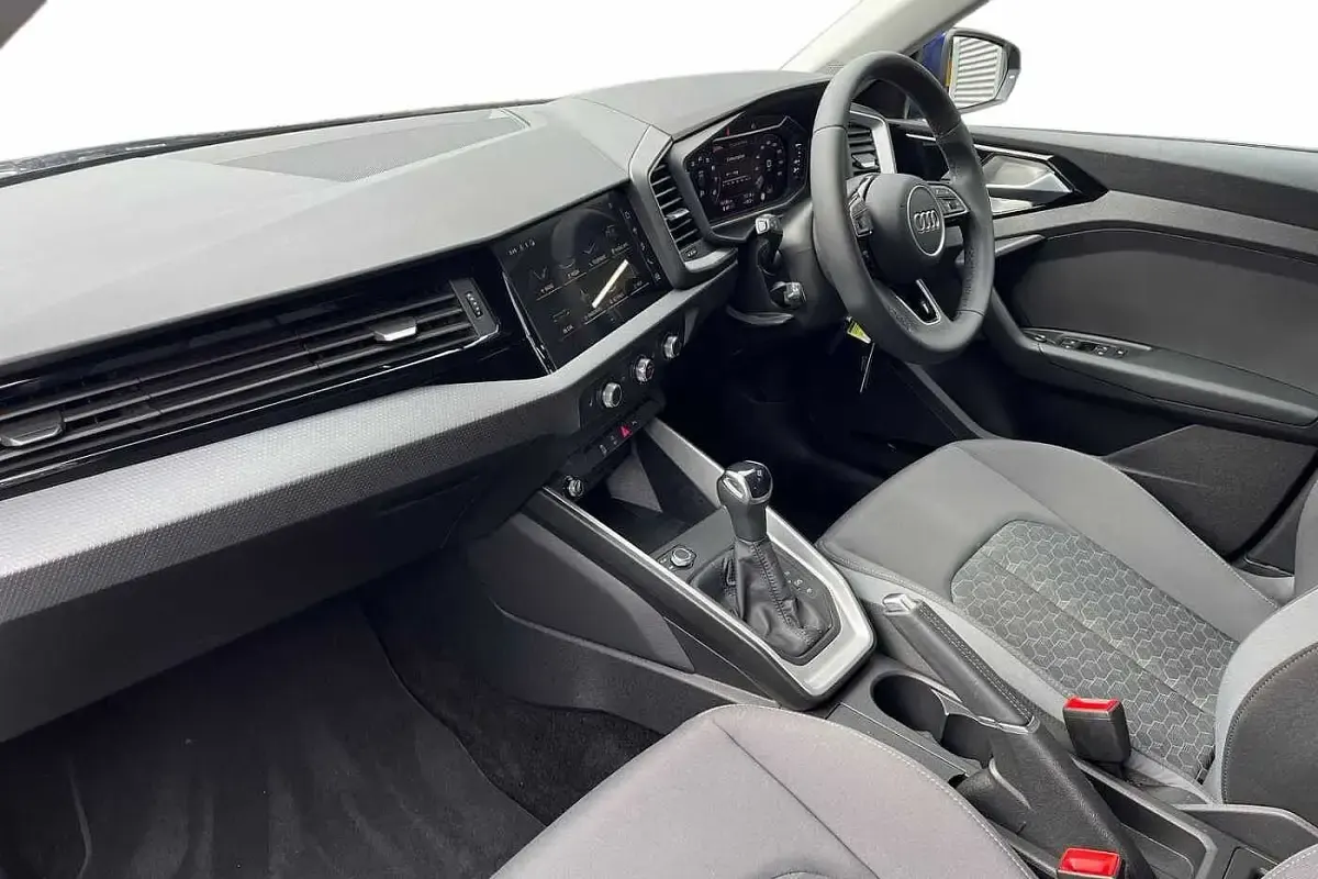Used Audi A1 Sport 94 HP (69 kW) 2024 Blue SUV