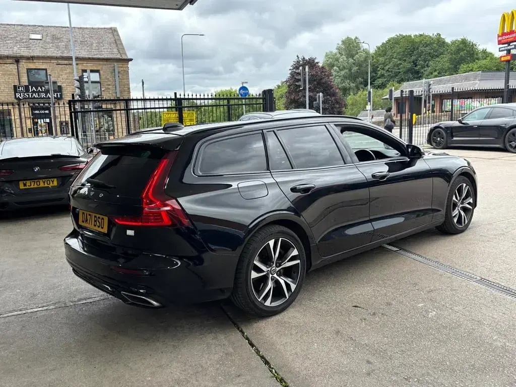 Used Volvo V60 R-Design 2021 Black Estate