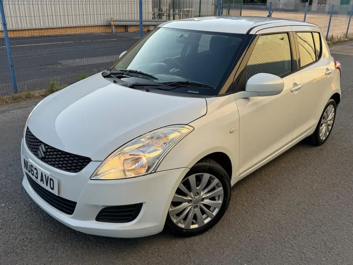 Used Suzuki Swift SZ3 2013 White Hatchback