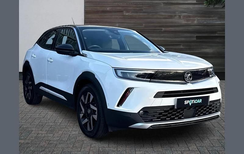 Used Vauxhall Mokka Elite 100 kW (136 HP) 2022 White SUV