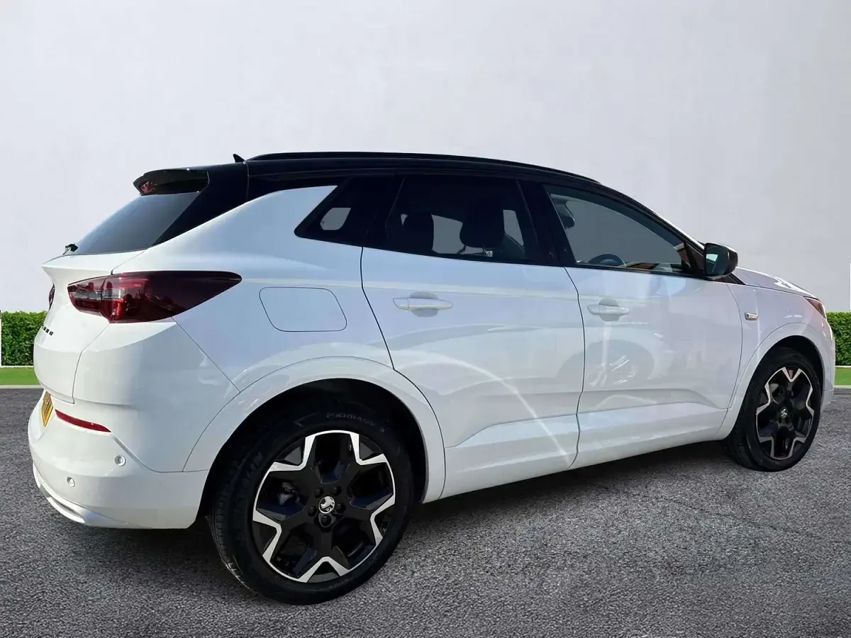 Used Vauxhall Grandland X Ultimate 2023 White SUV