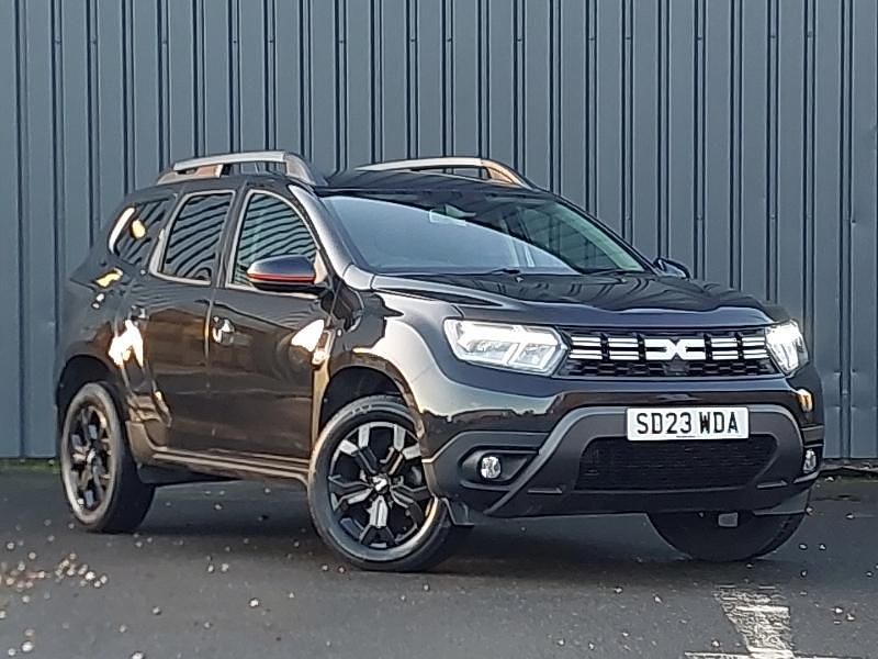 Black Used 2023 Dacia Duster Extreme SUV | £16,798 (Fair price) - Image 1/4