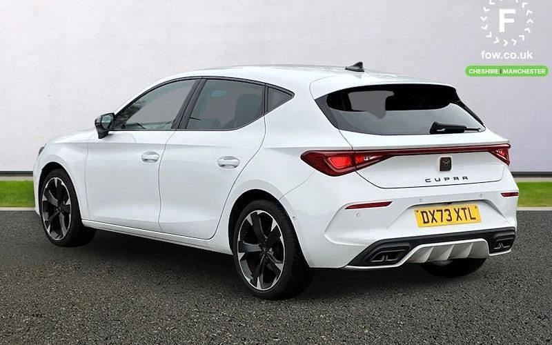 Used Cupra Leon 150 HP (110 kW) 2023 White Hatchback