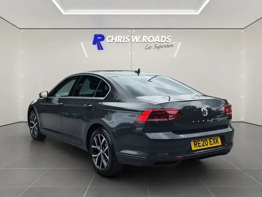 Used VW Passat SEL 120 HP (88 kW) 2020 Grey Sedan