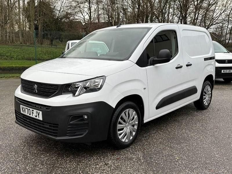 Used Peugeot Partner 131 HP (96 kW) 2020 White MPV