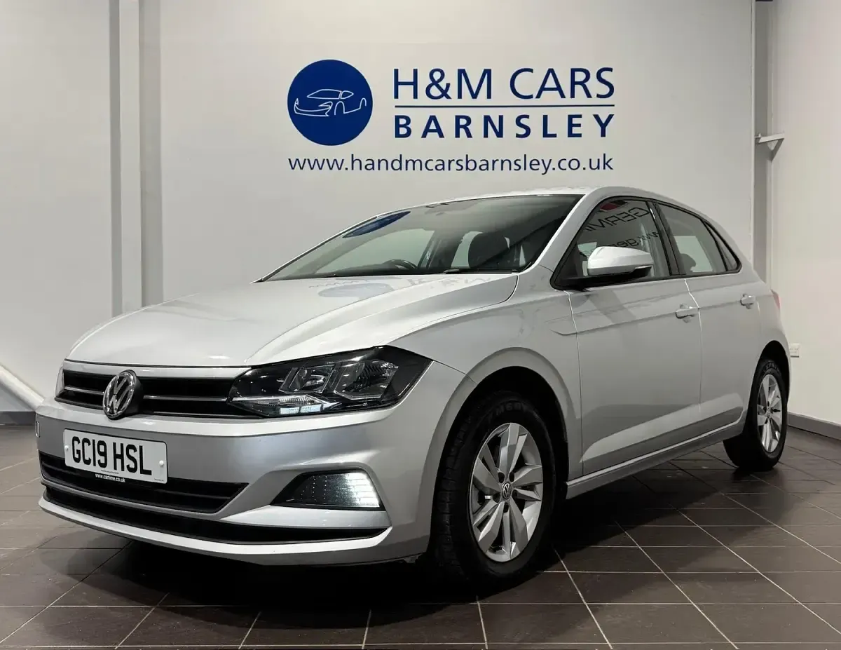 Used VW Polo SE 95 HP (69 kW) 2019 Silver Hatchback