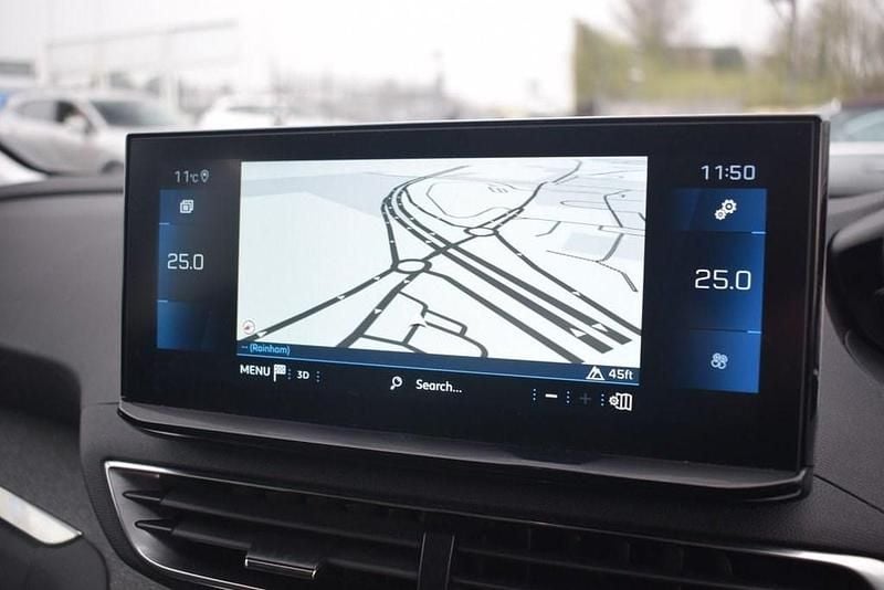 Gebraucht Peugeot 5008 Allure+ 130 PS (95 kW) 2022 Grau SUV