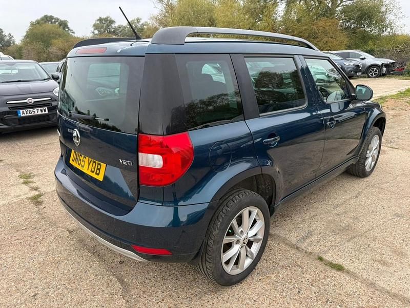 Used Skoda 110 R 2015 Blue Hatchback