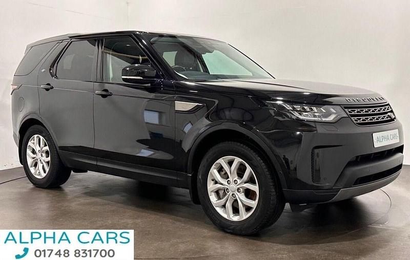 Black Used 2020 Land Rover Discovery 5 SE SUV | £22,995 (Super price) - Image 1/4