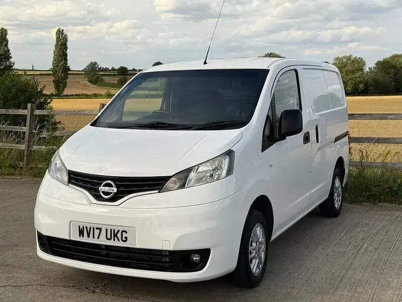 Used Nissan NV200 Tekna 2017 White MPV