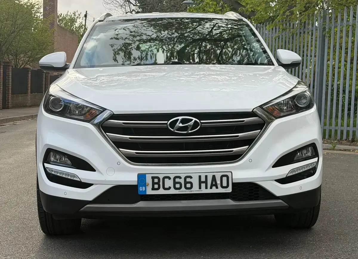 Used Hyundai Tucson Premium 141 HP (103 kW) 2017 White SUV