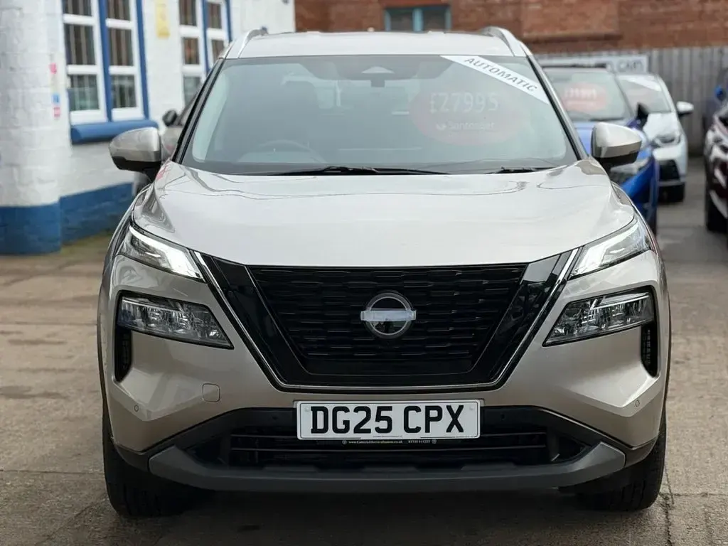 Used Nissan X-Trail N-Connecta 213 HP (156 kW) 2025 Silver SUV