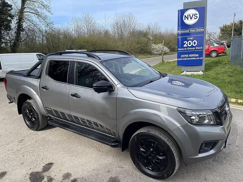 Used Nissan Navara N-Guard 190 HP (139 kW) 2019 Grey Pickup