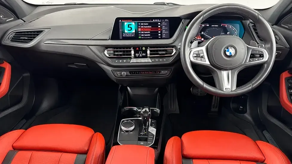 Używany BMW M135 M Sport 302 KM (222 kW) 2020 Szary Hatchback