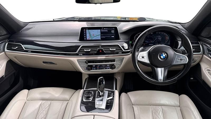 Used BMW 740 M Sport 335 HP (246 kW) 2021 Black Sedan