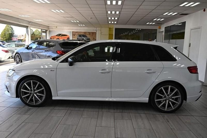 Used Audi A3 Sportback Black Edition 150 HP (110 kW) 2018 White Hatchback