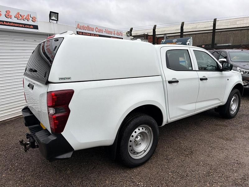 Used Isuzu D-Max 163 HP (119 kW) 2021 White Pickup