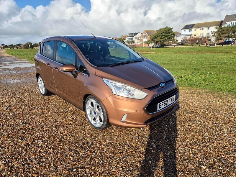 Used Ford B-MAX Titanium 2012 Gold MPV