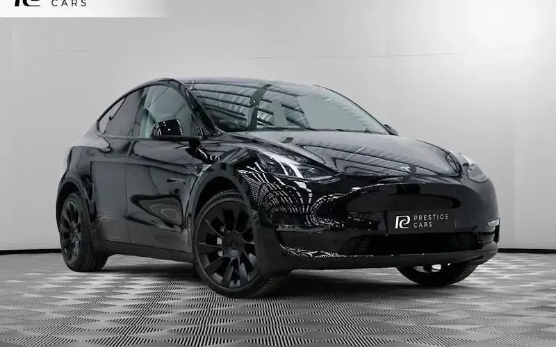 Used Tesla Model Y Long Range AWD 286 kW (389 HP) 2025 SUV
